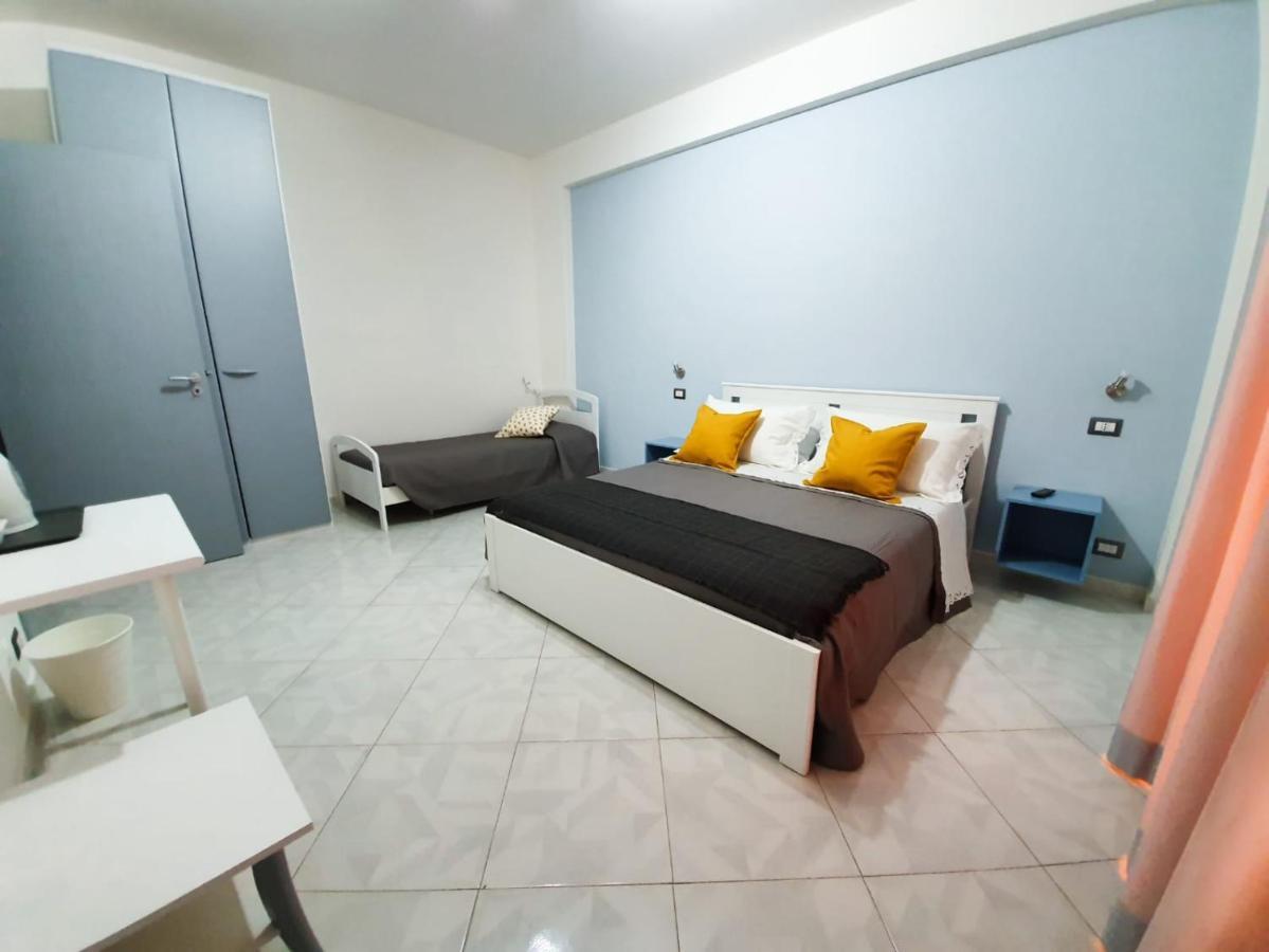 אסראלה B&B Terra Di Miti מראה חיצוני תמונה
