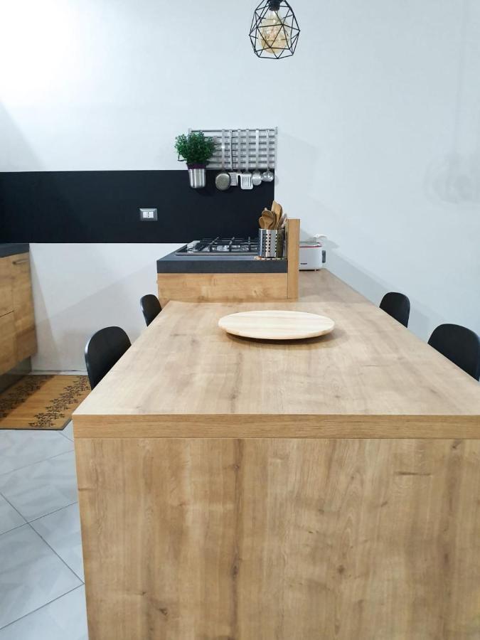 אסראלה B&B Terra Di Miti מראה חיצוני תמונה